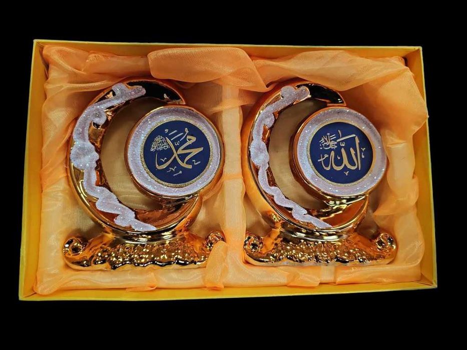 Луксозни златисти статуетки различни видове 2 броя