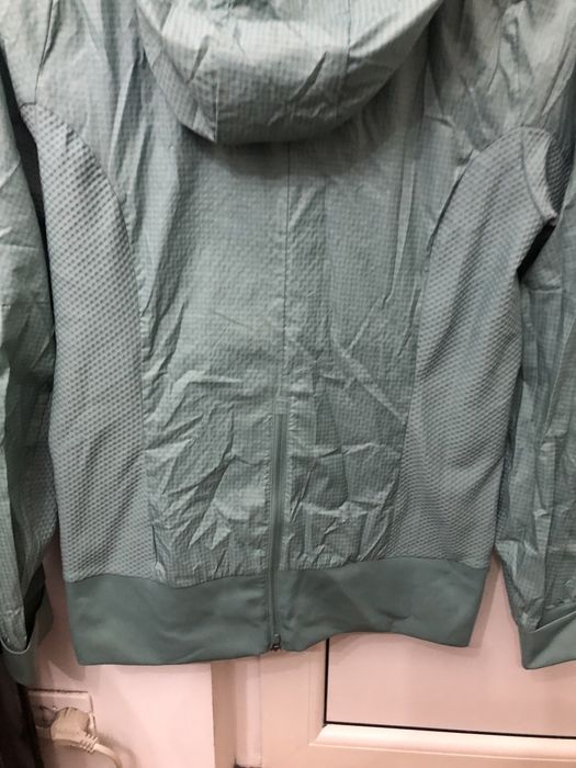 Haina de ploaie vant dama Adidas running  marime S