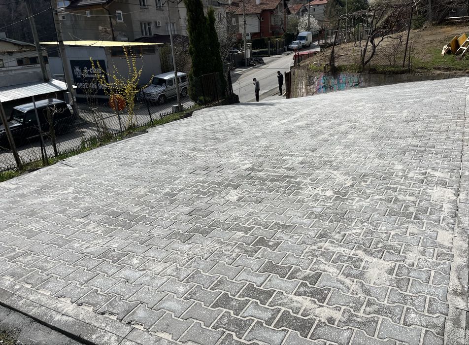 Вертикална планировка-подпорни стени,отводнители, полагане на паваж