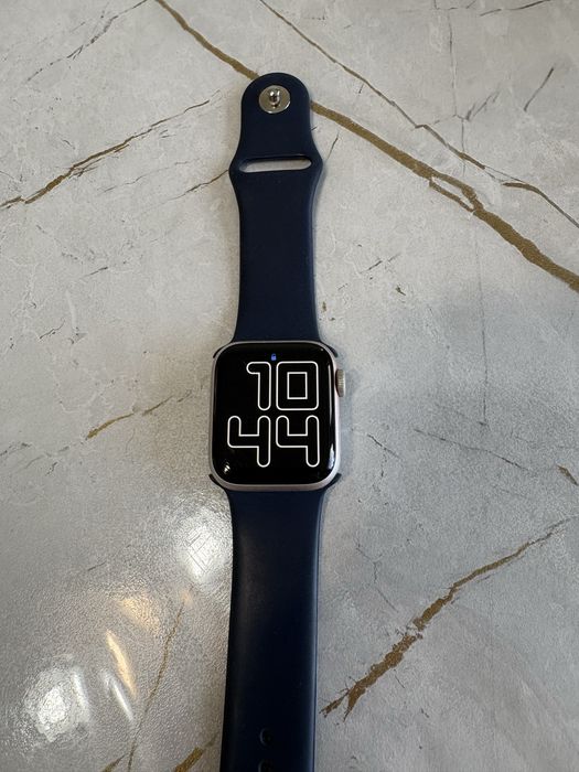 Apple Watch SE 40mm Эпл Вотч СЕ 40мм