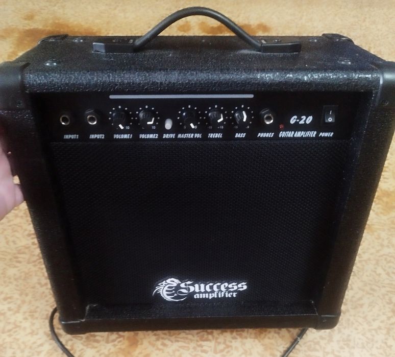 Продам Комбо усилитель