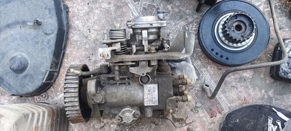 Запчасти на двигатель TD AAZ volkswagen