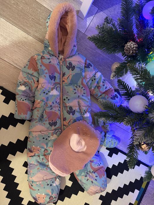 Vând salopetă de iarnă pentru copii.