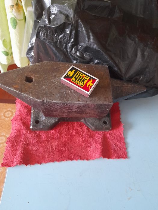 Наковальня для работы.