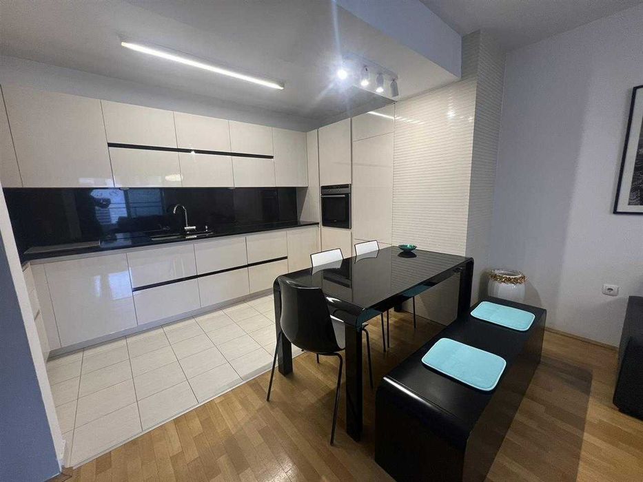 Дава се под наем Тристаен апартамент в Пловдив, Захарна фабрика - 89 кв.м за 418.2 € - Снимка #6