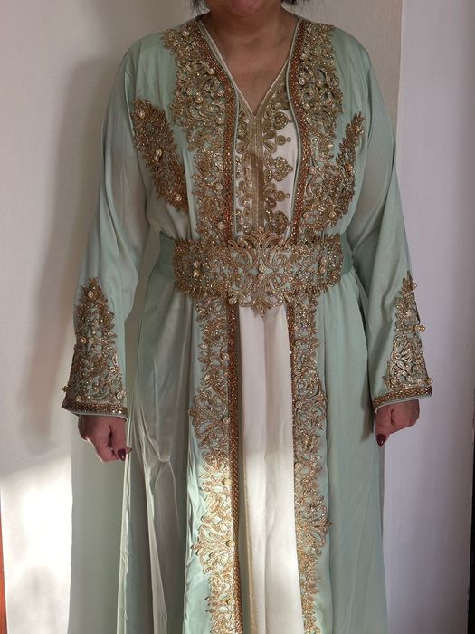 Продам шикарное платье