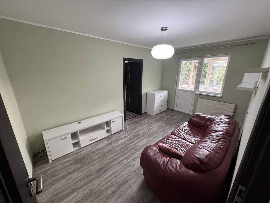 Închiriez Apartament 2 3 camere chirie închiriere Semiluna termen lung
