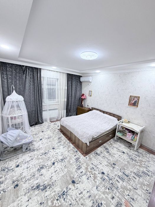 Срочно продаётся квартира Юнусабад Шахристан 3/4/4 спец план