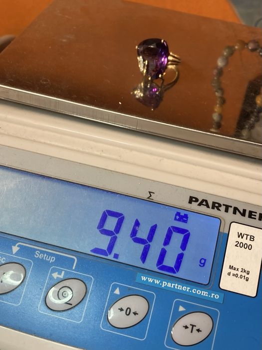 Inel aur cu Amethyst si diamante