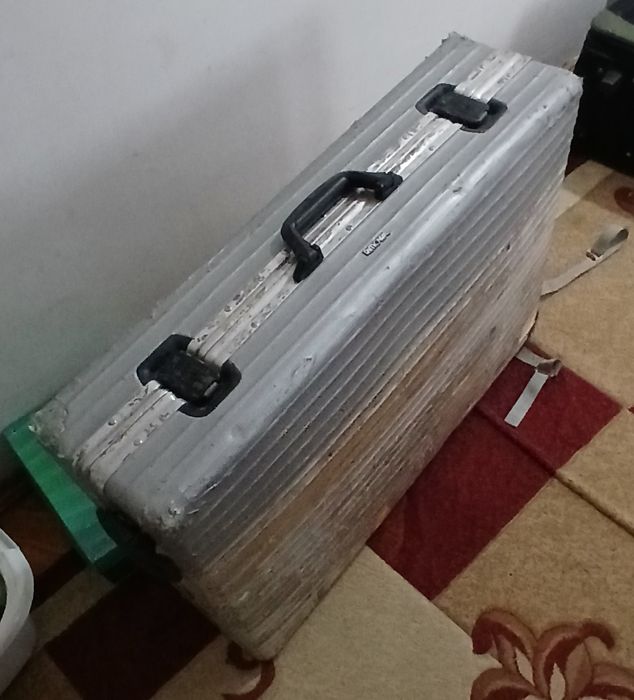 Продаётся алюминиевый немецкий чемодан