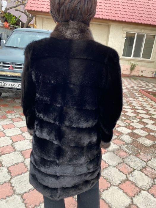 Продам норковую шубу