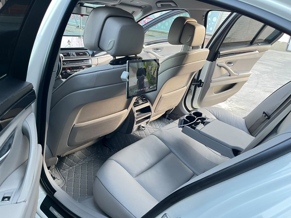 Bmw F10 / 2.0d / Piele,Navi Mare 14.9 , Full Elec ,Camera / pret 9950 Euro