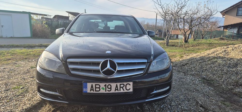 Mercedes-Benz C Mercedes-Benz C-Class 2010 – Automat – 2.2 Diesel – În stare foarte bu