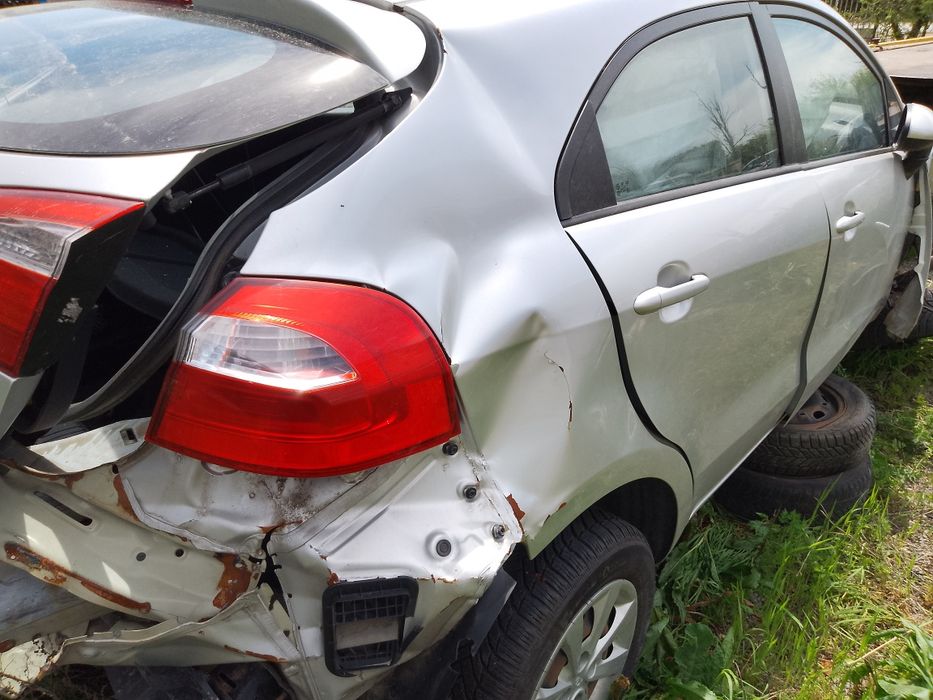 Продавам на части Киа Рио 1.2 2014г