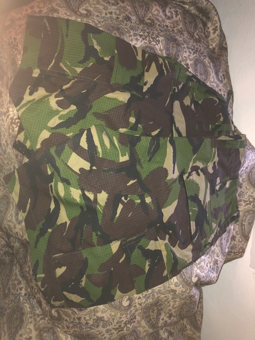 Pantaloni scurti camuflaj