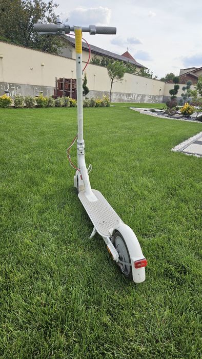 Trotineta electrica Xiaomi 3 lite