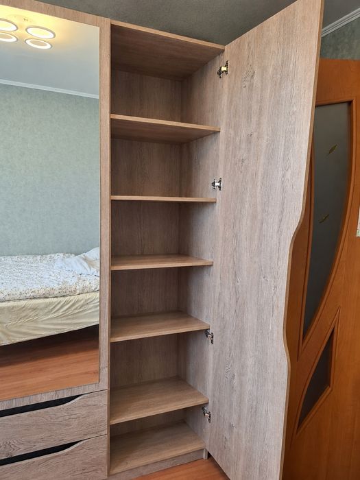 Продам шкаф, фирма   Гербор
