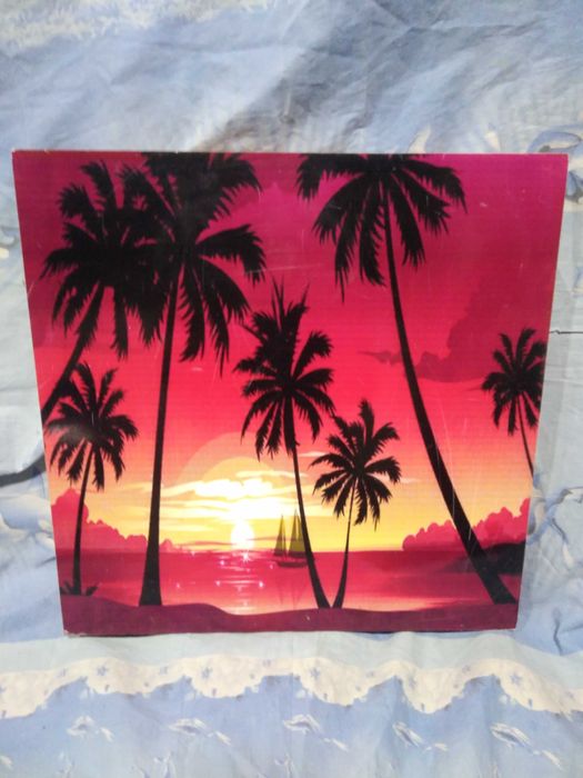 Продаётся картина в комплекте