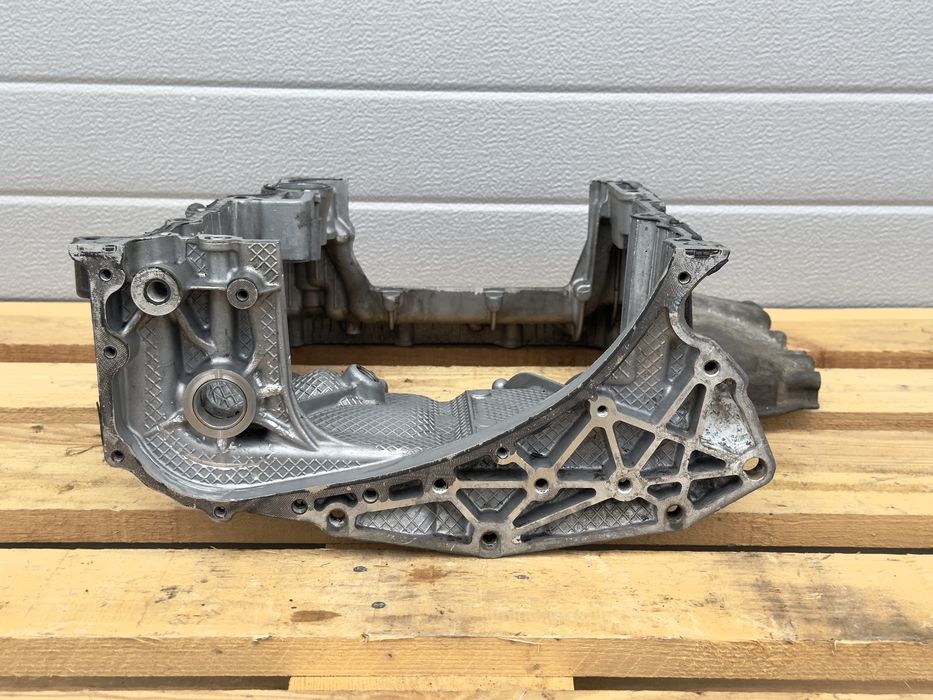 Горен картер AUDI A6 A7 SQ5 3.0BITDI 059103601CJ