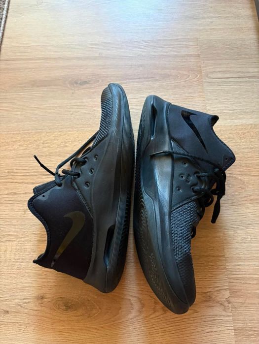 Баскетболни обувки Nike air versitile lll