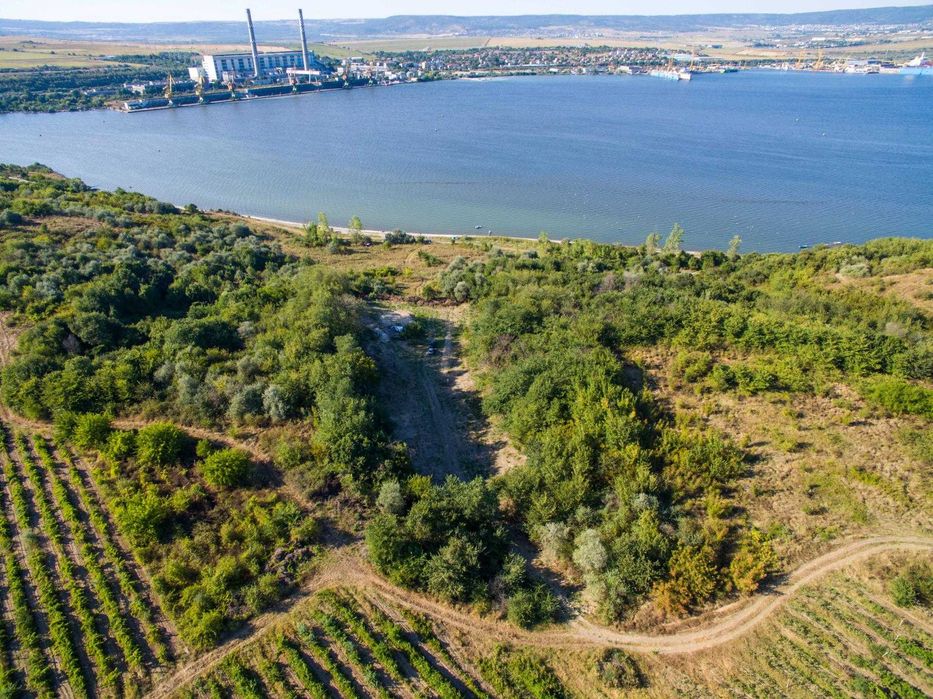 Парцел 4302 кв.,с.Константиново,м. Озмина,