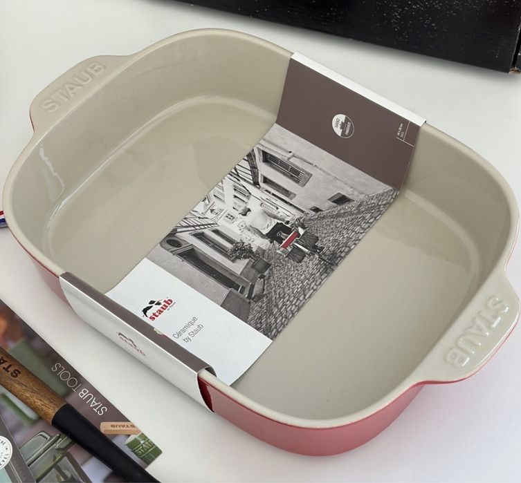 Продам форму для запекания Staub