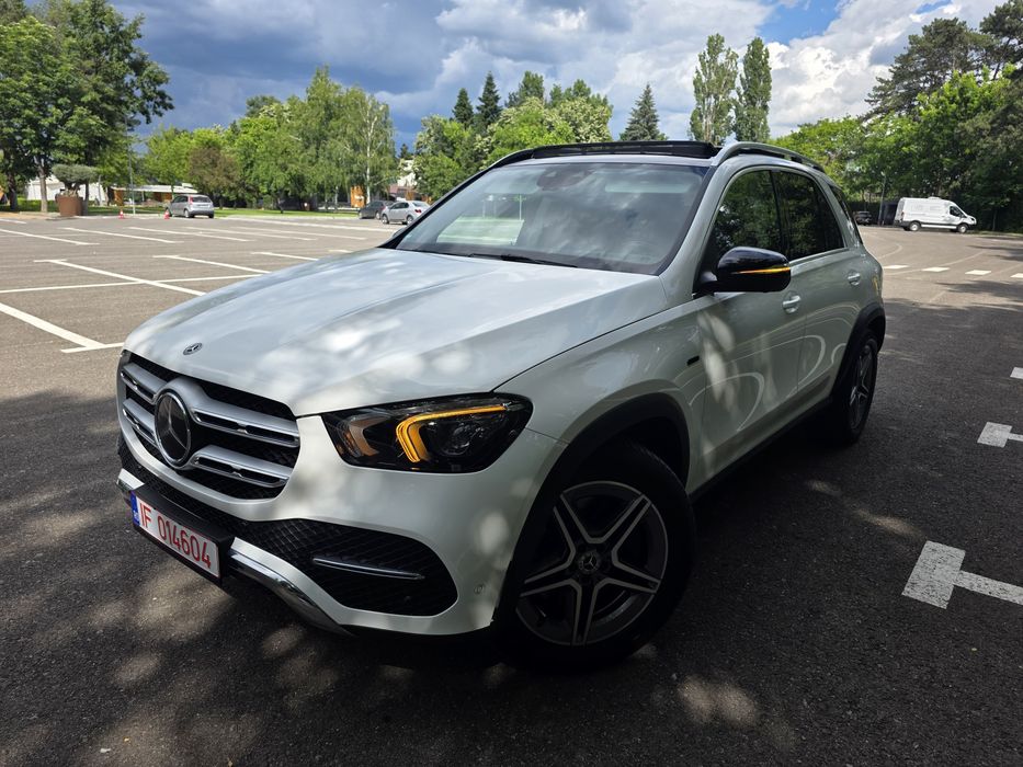 Mercedes GLE 350de 4Matic/Trapa panoramica/Distronic/Lane assist/unghi mort/Moduri de condus