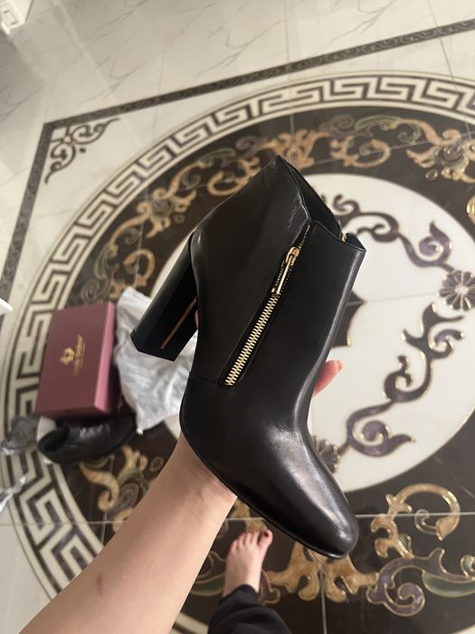 Продаю ботильоны