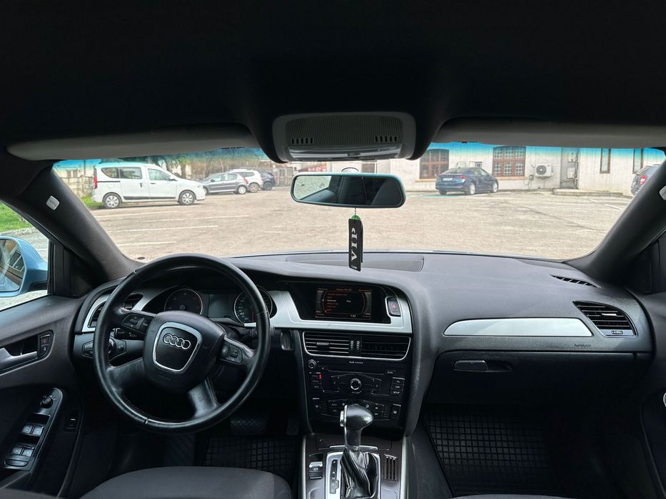 Audi A4 b8 , 2.0 TDI , An 2010