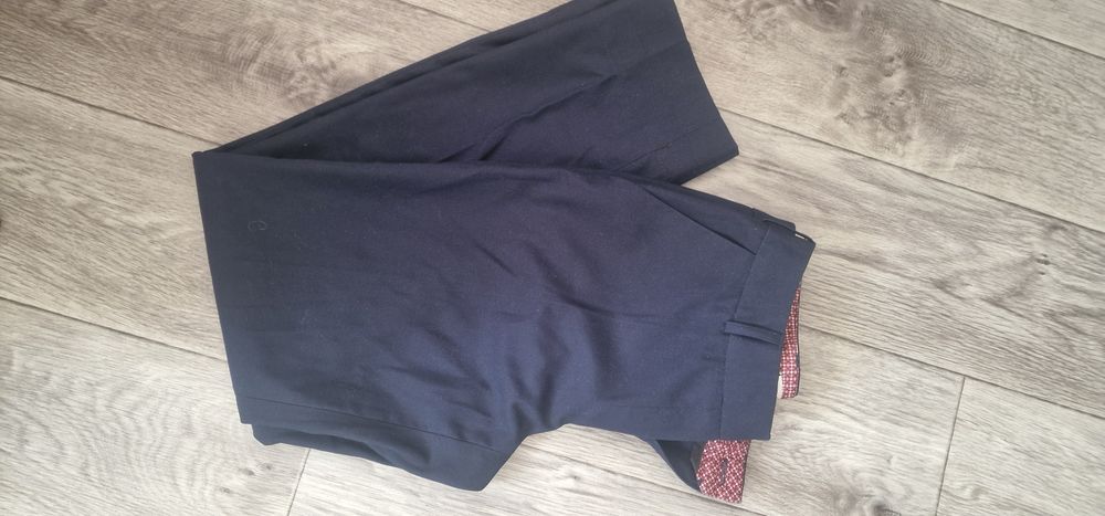 Школьная форма для девочек новая и б/у