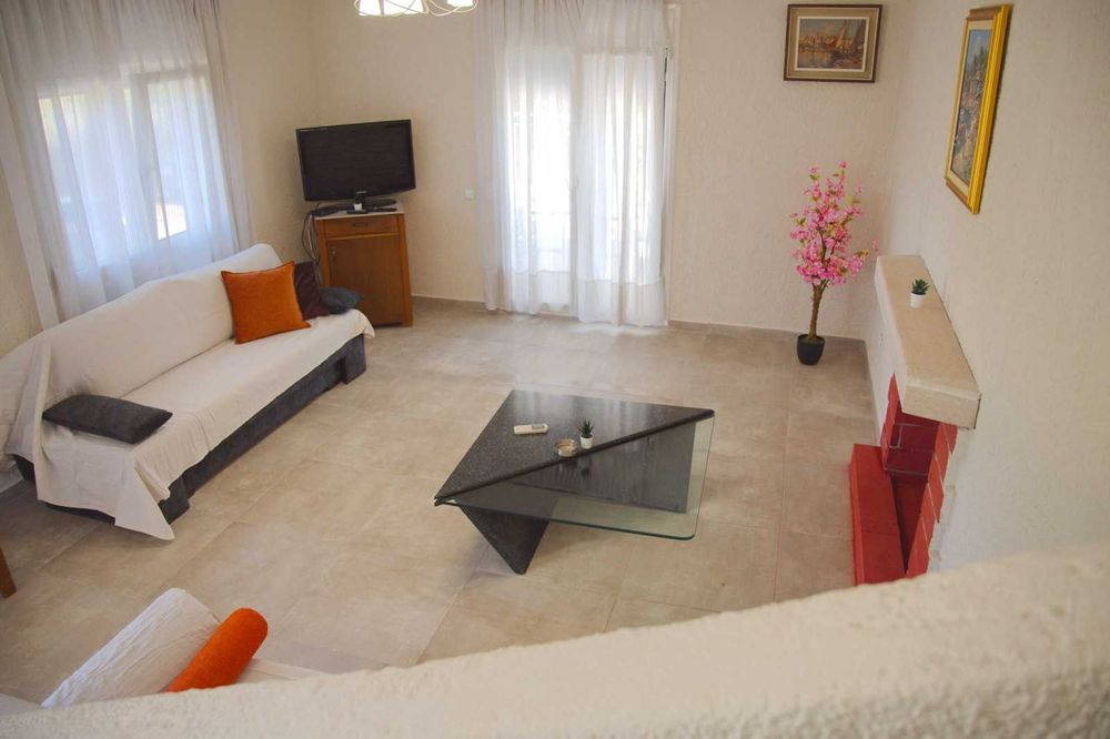 Триетажна къща в Каландра - Халкидики, Гърция