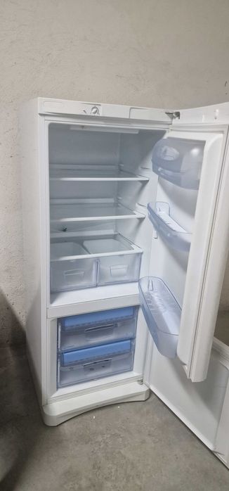 Хладилник Indesit