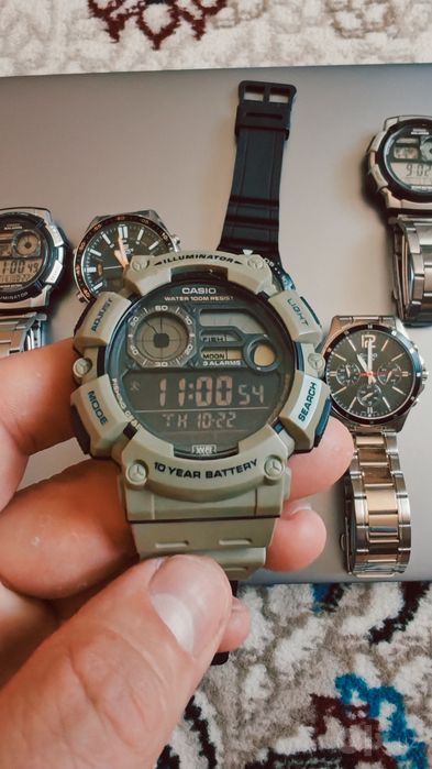 Часы Casio WS-1500H