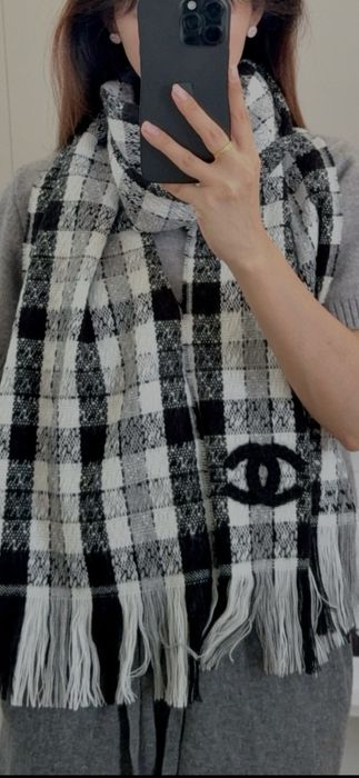 Fular Chanel,  model 2026