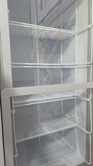 Продам морозилку