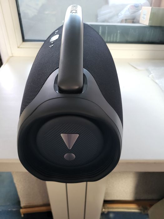 Продам колонку JBL Boombox 3