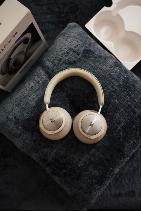 Наушники Bang & Olufsen