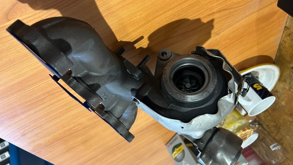 Turbina Golf 5 1.9 BLS