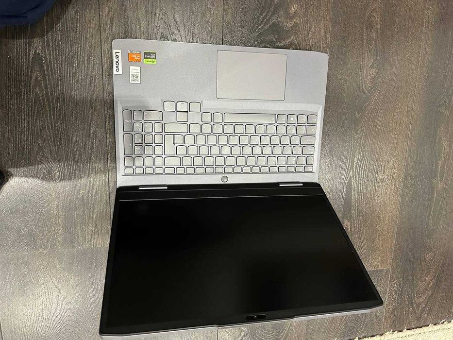 Lenovo LOQ 15APH8  Ryzen 7 7840HS | RTX 4050 6GB | 16GB DDR5 | 1TB SSD