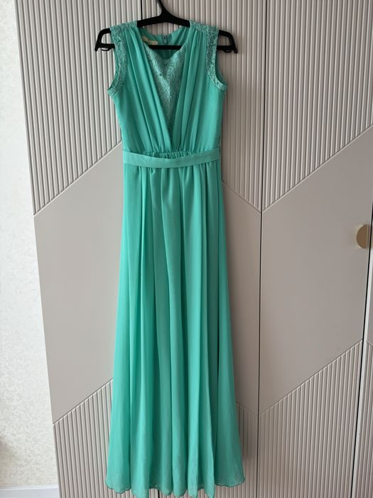 Платья на 42/44 размер