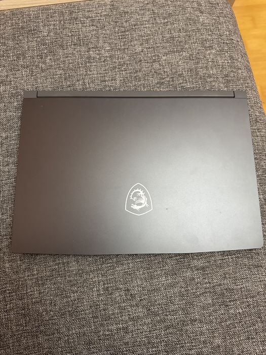 Игровой ноут MSI 15 thin