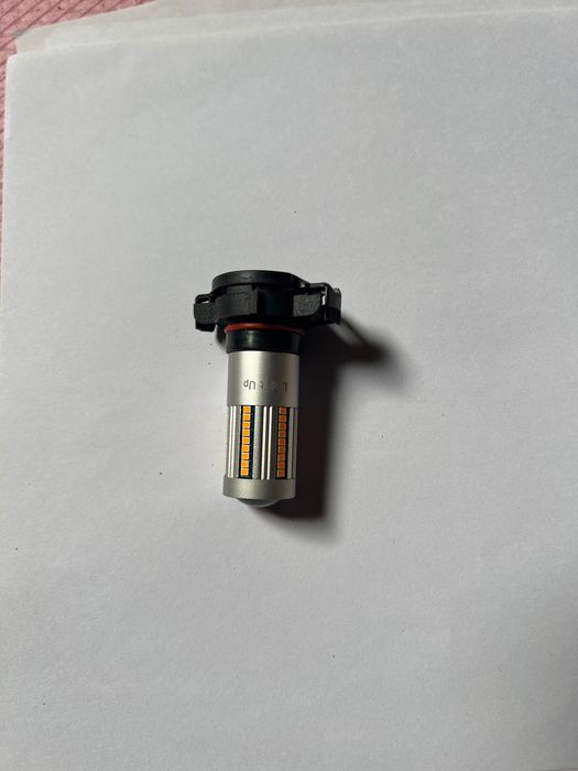 Becuri LED dedicate pentru Golf VI