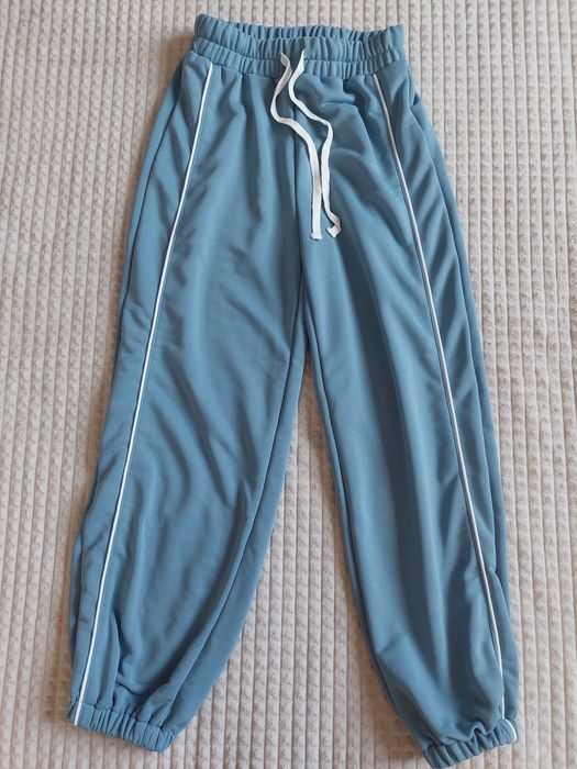 Lot pantaloni dama