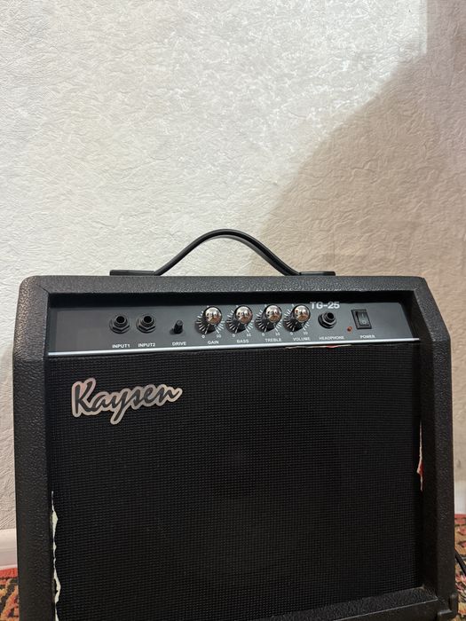 Продам электрогитару Special SG