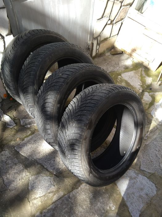 Firestone Winterhawk 215/55/17 98V XL