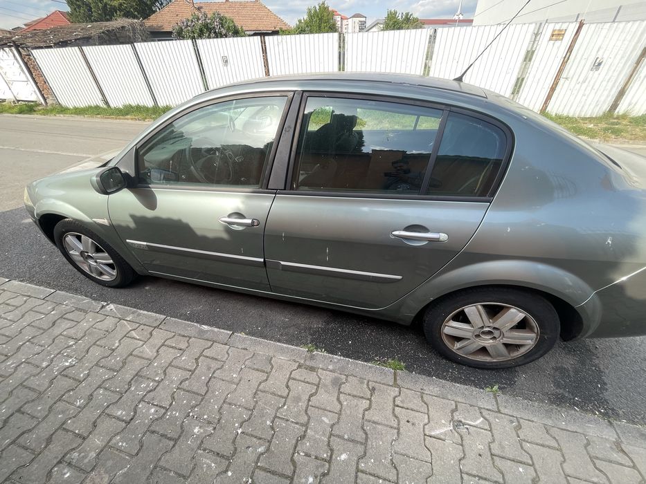 Renault Megane 2 ,1.6 16V benzină,an 2004