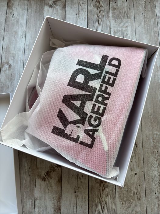 Karl Lagerfeld чанта