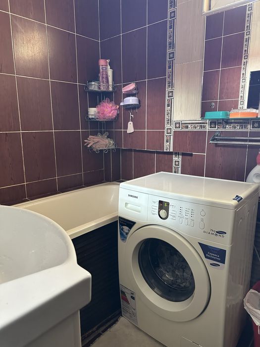 Qizlarga kvartira Novza metro