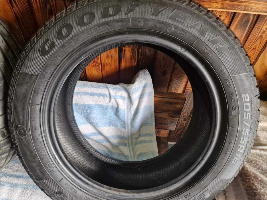 Автомобилни гуми