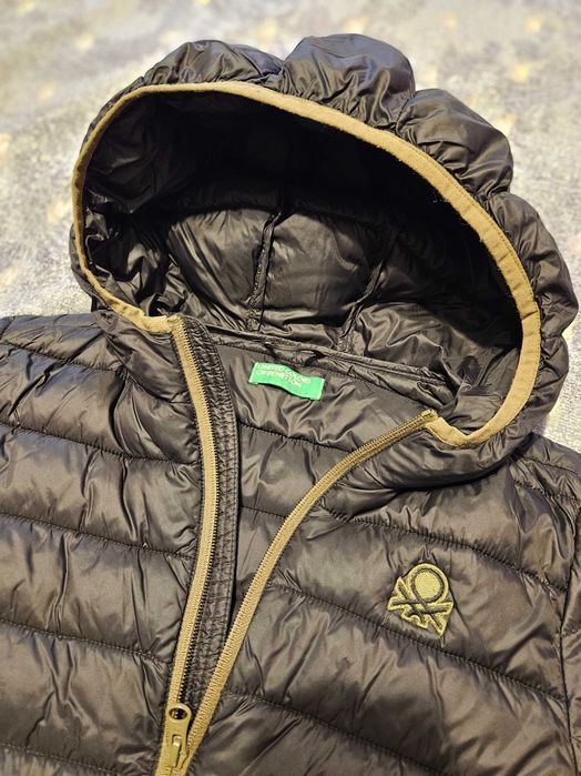 Детско яке за момче BENETTON.